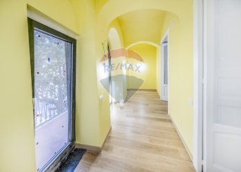 Appartamento Vicolo Guaiferio, Salerno - foto 11