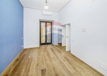 Appartamento Vicolo Guaiferio, Salerno - foto 19