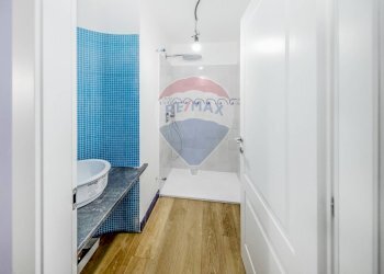 Appartamento Vicolo Guaiferio, Salerno - foto 24