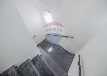 Appartamento Vicolo Guaiferio, Salerno - foto 28