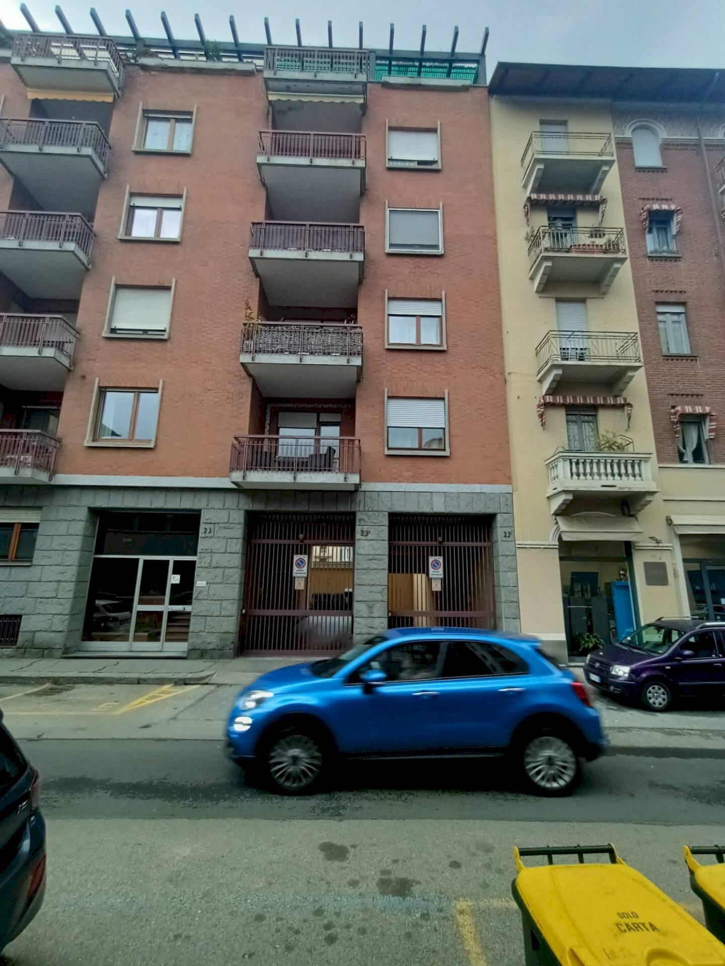 Box Via Benvenuto Cellini, Torino (zona San Salvario) - foto 1