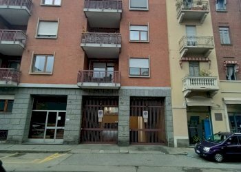 Box Via Benvenuto Cellini, Torino (zona San Salvario) - foto 6