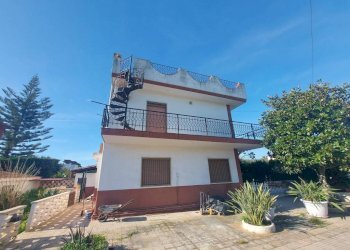 Villa via Azalee, Leporano - foto 2