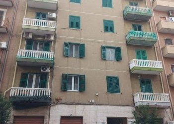 Facciata - Appartamento via Messapia, 6, Taranto - foto 2