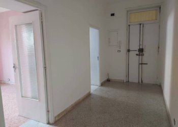 Ingresso - Appartamento via Messapia, 6, Taranto - foto 4