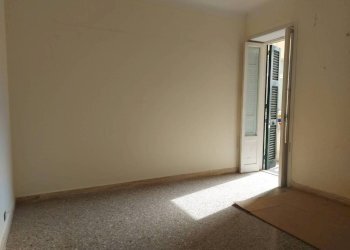 Camera da letto - Appartamento via Messapia, 6, Taranto - foto 10