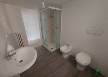 Bagno - Appartamento via Messapia, 6, Taranto - foto 12