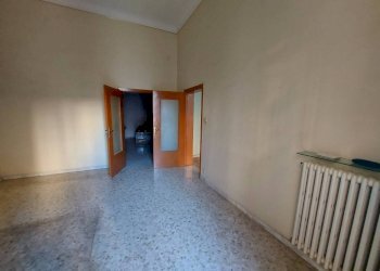 Camera da letto - Appartamento via Diego Peluso, 20B, Taranto - foto 8
