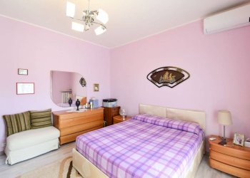 Camera da letto - Trilocale via per Annone, 45, Oggiono - foto 22