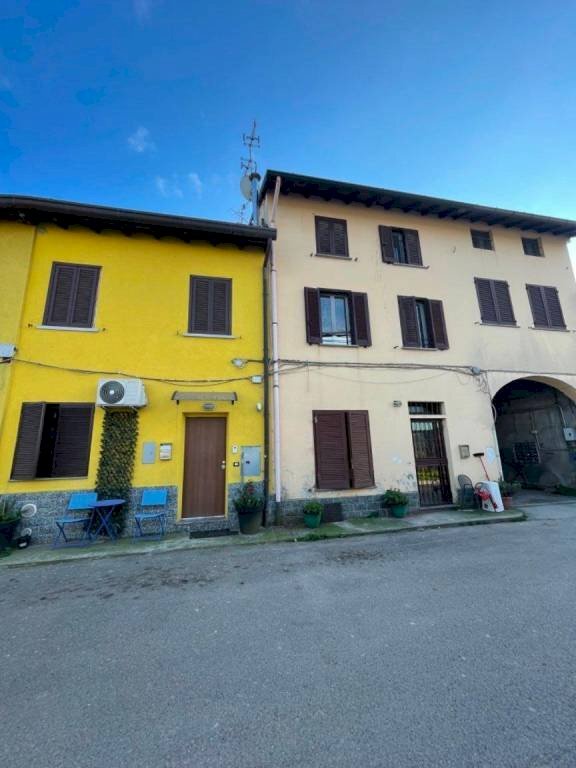 Facciata - Monolocale via Alessandro Manzoni, 7, Basiano - foto 1