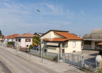 Casa indipendente Via provinciale cuneo, frazione Villanovetta, Verzuolo - foto 1