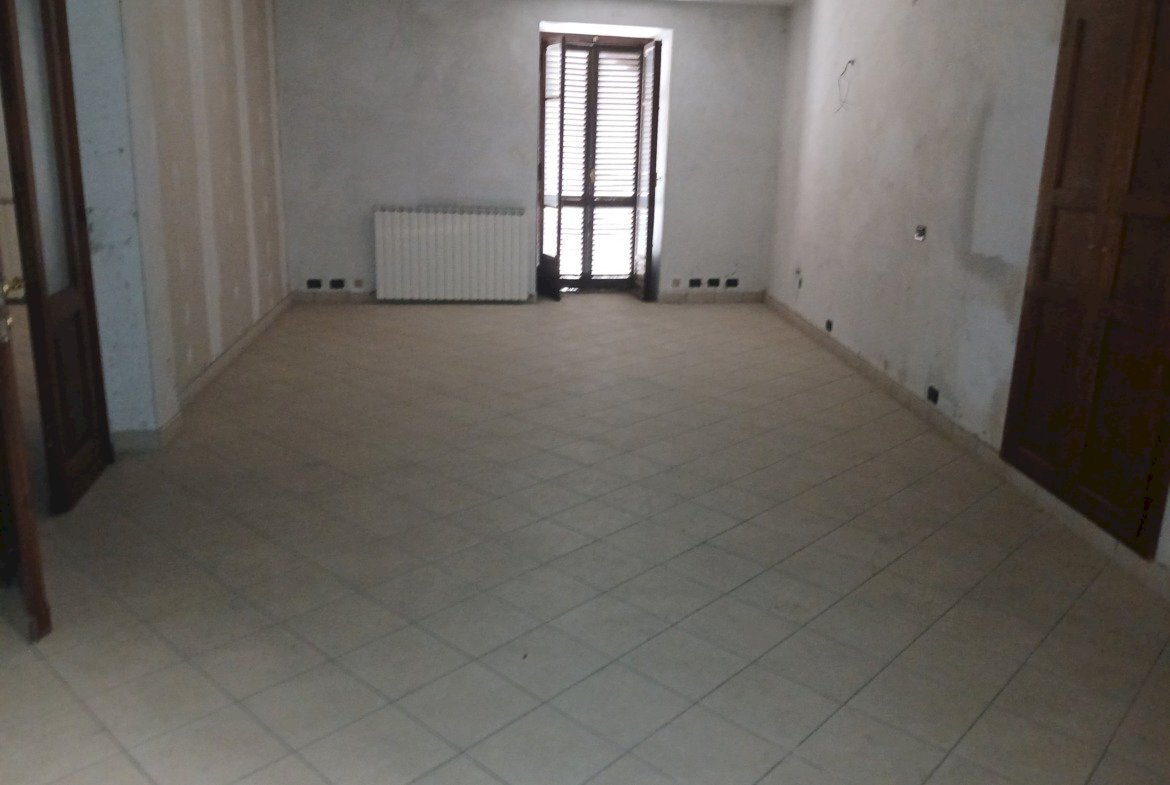 Bilocale Via Giuseppe Garibaldi, Cuorgnè - foto 3