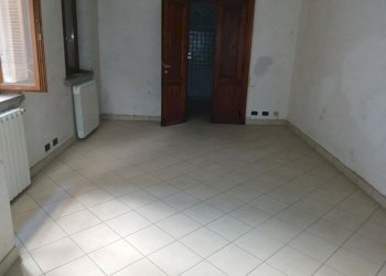 Bilocale Via Giuseppe Garibaldi, Cuorgnè - foto 2