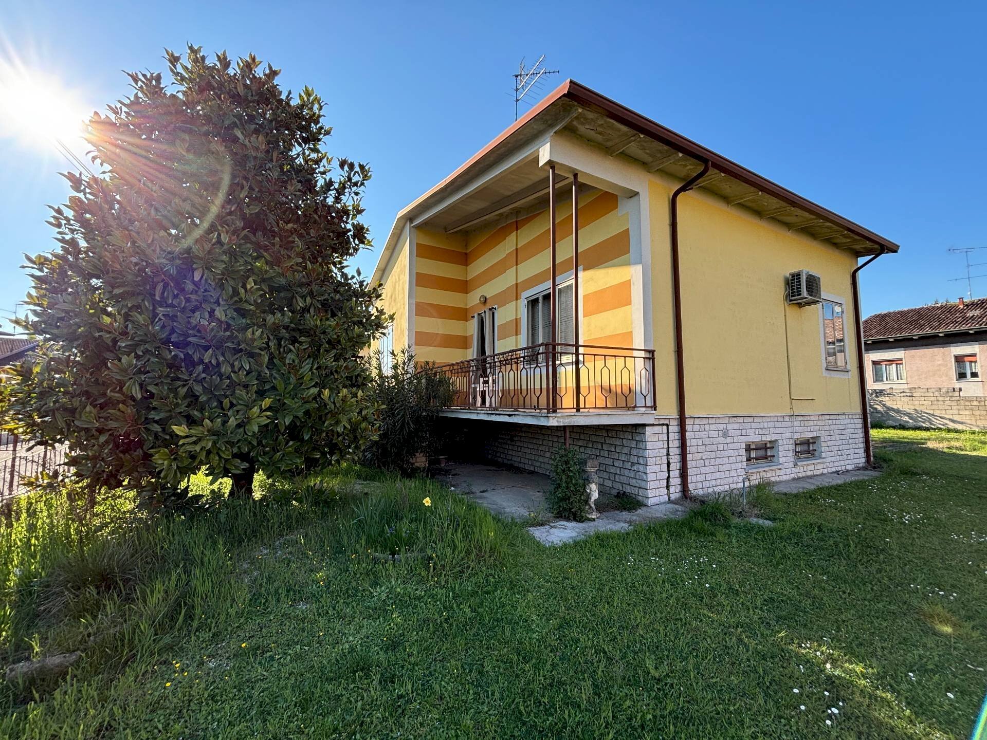 Villa Unifamiliare Rodigo - foto 1