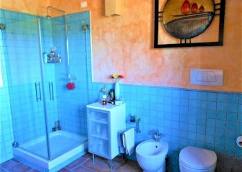 Bagno - Appartamento via delle Colombaie, 2I, Prato (zona Casale) - foto 15