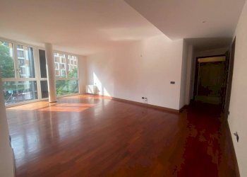 Interno palazzo - Apartment largo La Foppa, 2, Milano - photo 1