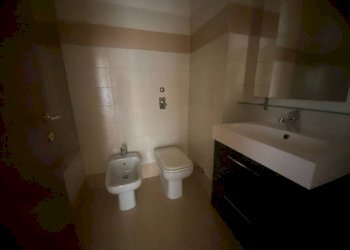 Bagno - Trilocale largo La Foppa, 2, Milano - foto 19