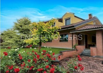 Giardino - Villa via Cavalier Pietro Verra, 10, Cavour - foto 3