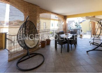 Balcone - Villa via Cavalier Pietro Verra, 10, Cavour - foto 16