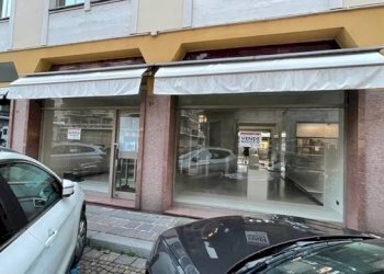 Facciata - Shop via Pietro Volpi, 5, Biella - photo 6