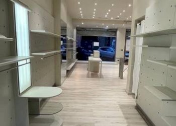 Interno non residenziale - Shop via Pietro Volpi, 5, Biella - photo 12