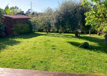 Giardino - Villa via Godola, Massa - foto 5