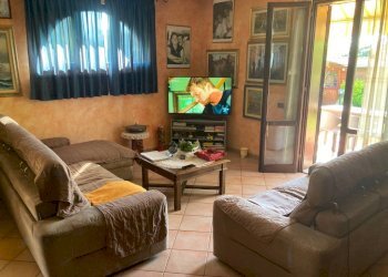 Salone - Villa via Godola, Massa - foto 10