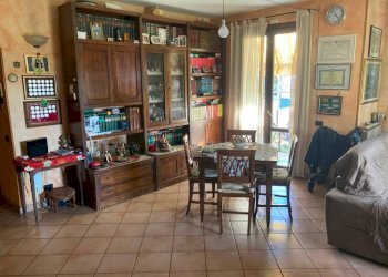 Salone - Villa via Godola, Massa - foto 11