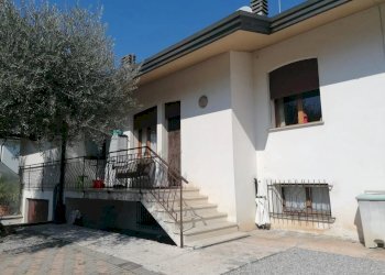 Casa indipendente Godega di Sant'Urbano - foto 1