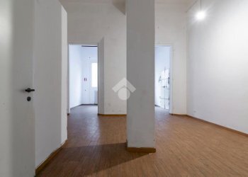 Negozio Via Galliera, Bologna (zona Centro Storico) - foto 20
