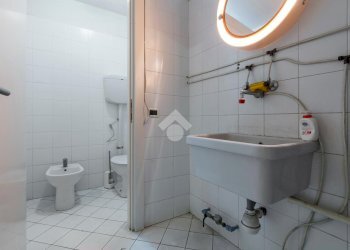 Negozio Via Galliera, Bologna (zona Centro Storico) - foto 23