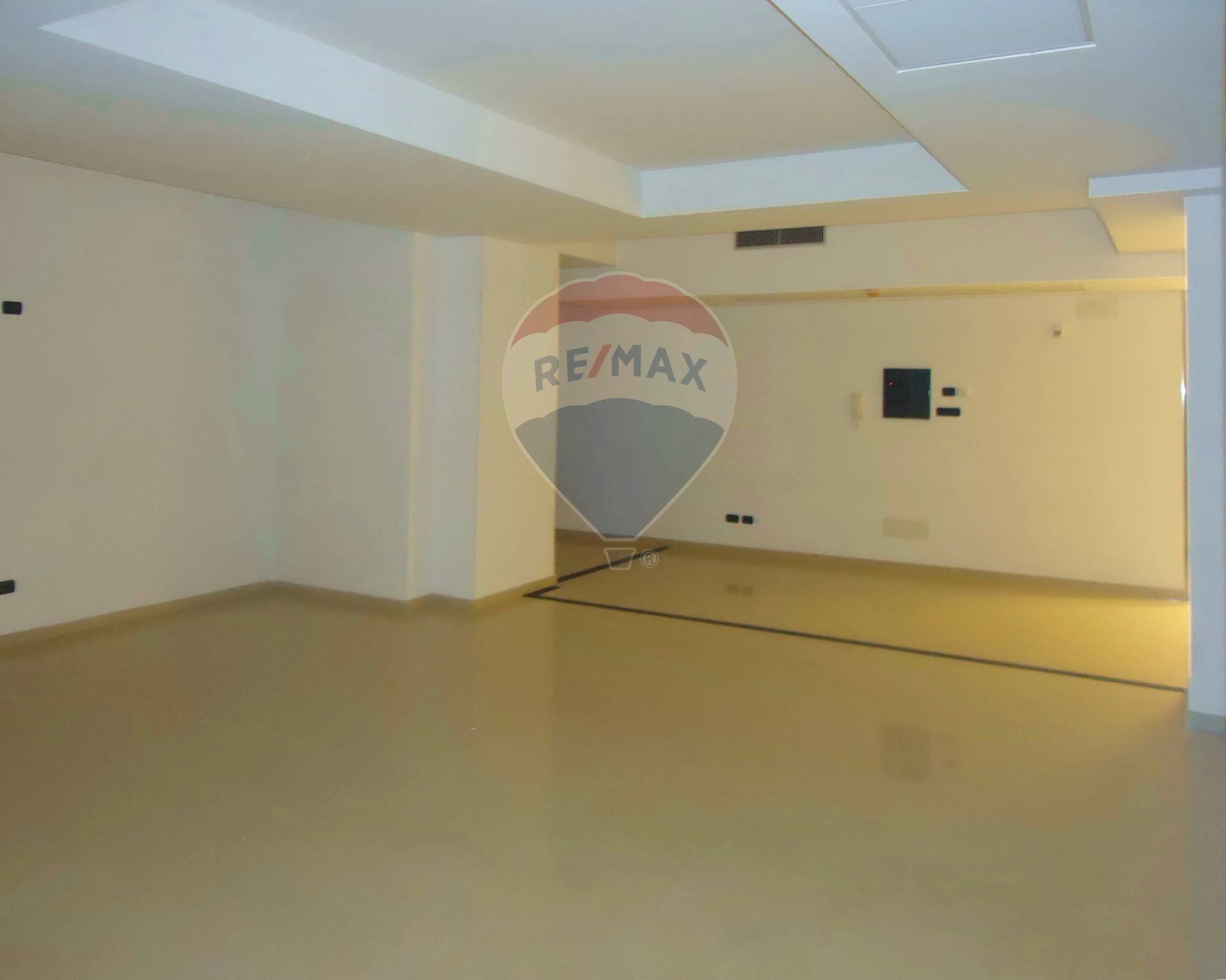 Locale Commerciale Corso Vittorio Emanuele, Salerno - foto 3