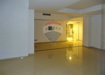 Locale Commerciale Corso Vittorio Emanuele, Salerno - foto 5