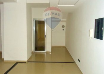 Locale Commerciale Corso Vittorio Emanuele, Salerno - foto 7