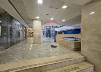 Locale Commerciale Corso Vittorio Emanuele, Salerno - foto 9