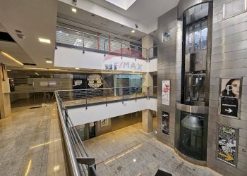 Locale Commerciale Corso Vittorio Emanuele, Salerno - foto 17