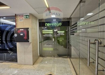 Locale Commerciale Corso Vittorio Emanuele, Salerno - foto 20