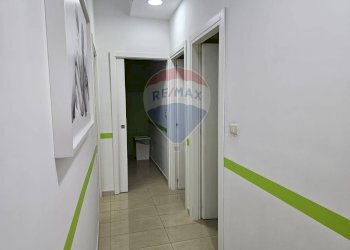 Locale Commerciale Corso Vittorio Emanuele, Salerno - foto 23