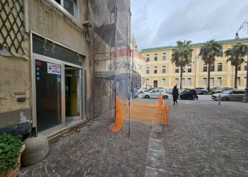 Locale Commerciale via Alfredo de Marsico, Salerno - foto 4