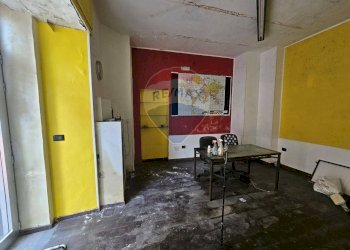 Locale Commerciale via Alfredo de Marsico, Salerno - foto 8