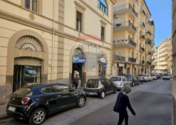 Locale Commerciale Via Francesco Crispi, Salerno - foto 6