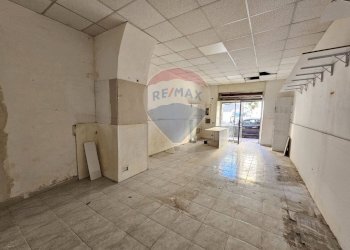 Locale Commerciale Via Francesco Crispi, Salerno - foto 14