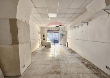 Locale Commerciale Via Francesco Crispi, Salerno - foto 15