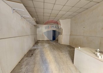 Locale Commerciale Via Francesco Crispi, Salerno - foto 20