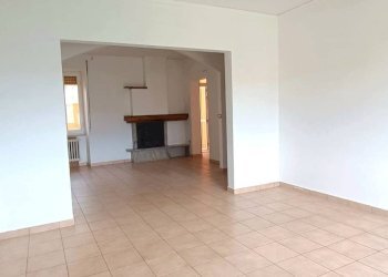 Appartamento Frazione Rocciano, Teramo - foto 2