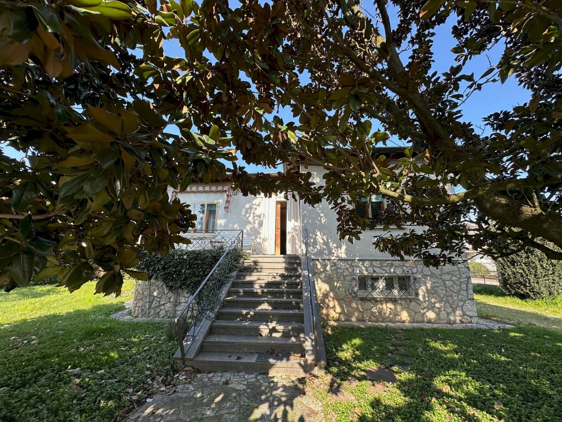 Villa Unifamiliare Marmirolo - foto 1