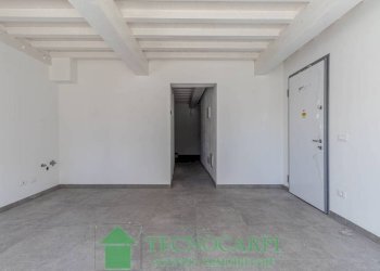 Stanza non arredata - Negozio Carpi - foto 2