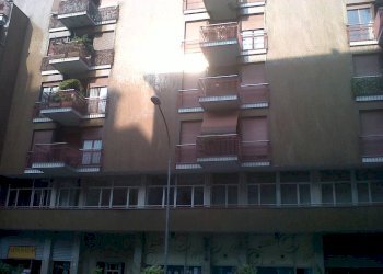 Facciata - Magazzino via Gian Pietro Puricelli, 3, Gallarate - foto 10