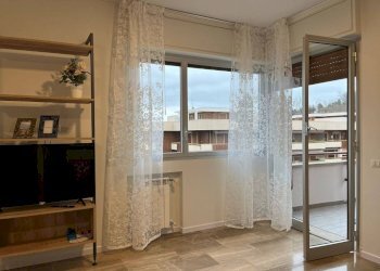 Salone - Bilocale via Monsignor Alessandro Proserpio, Varese - foto 15