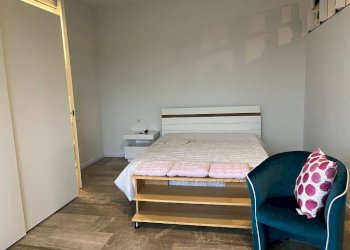 Camera da letto - Bilocale via Monsignor Alessandro Proserpio, Varese - foto 23